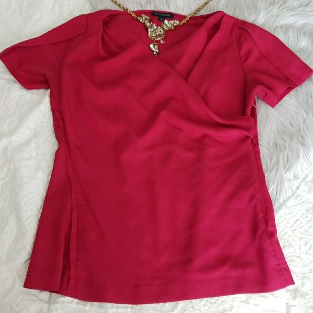 Banana Republic Blouse 💄